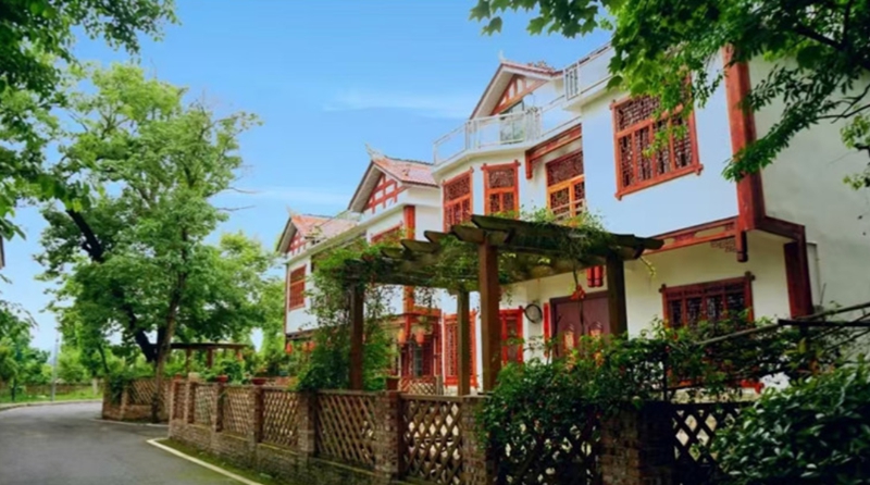 4 图为平坝区小河湾村民宿