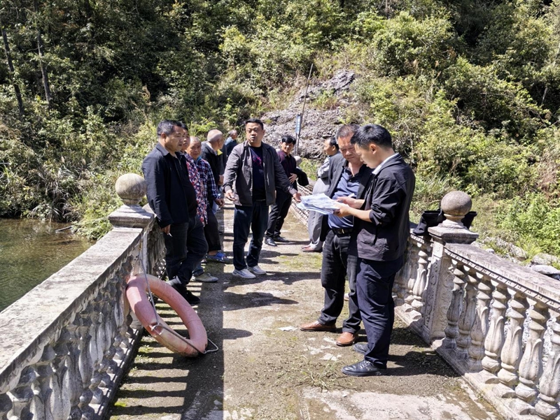 松桃普觉镇水银村“情理法”融合巧解群众心中结。