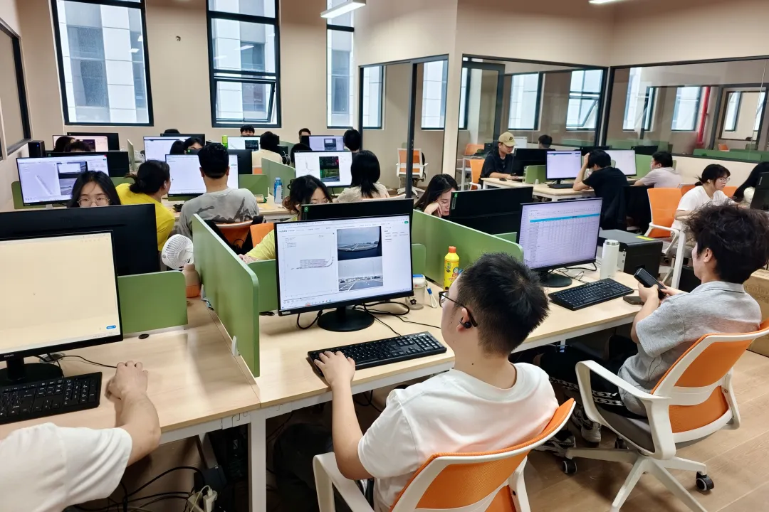 景联文（贵阳）科技有限公司办公区。