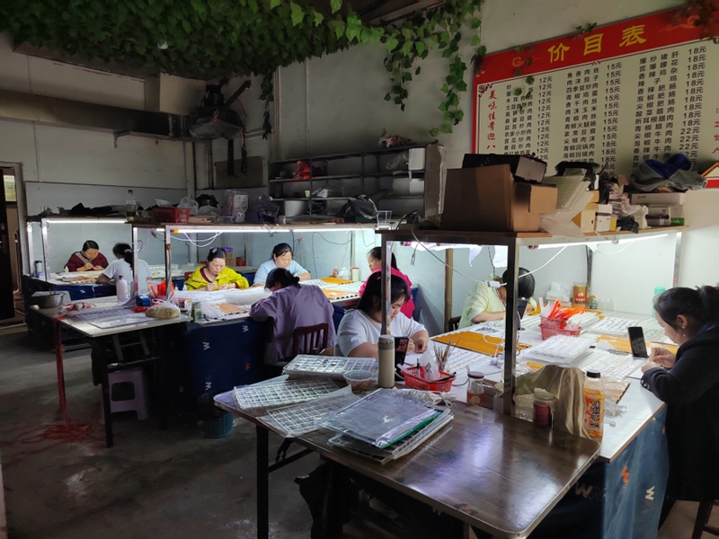 3.小作坊工作场景（吴家菊 摄）
