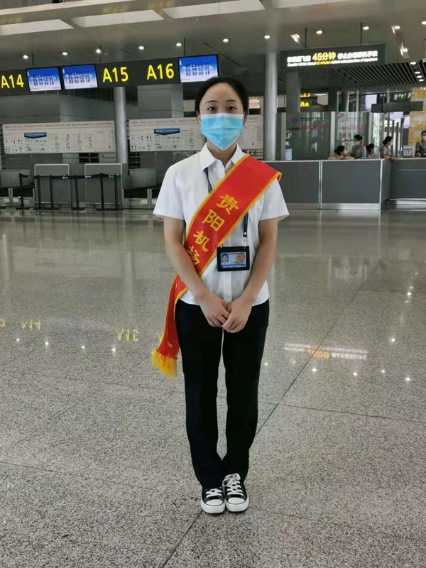 1、参加集团公司青年文明岗志愿者活动。贵州民航集团科技公司供图