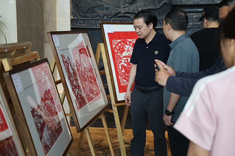遵义师范学院举办第六届剪纸艺术大赛(图2)