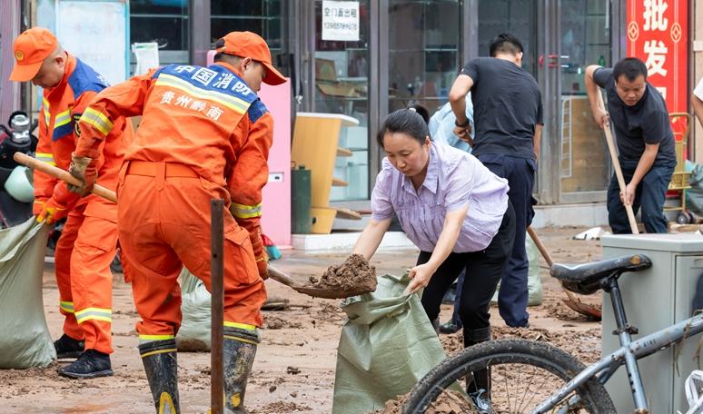 贵州罗甸：强降雨致多处受灾 多方联动紧急抢险