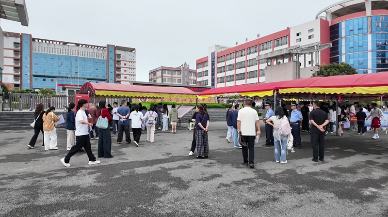 普定高考考點現場。