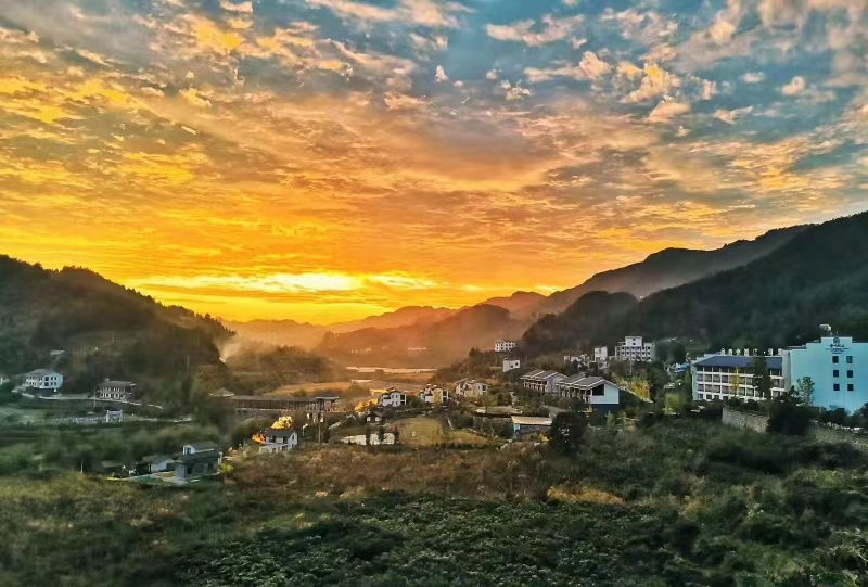 开阳县十画廊美景。