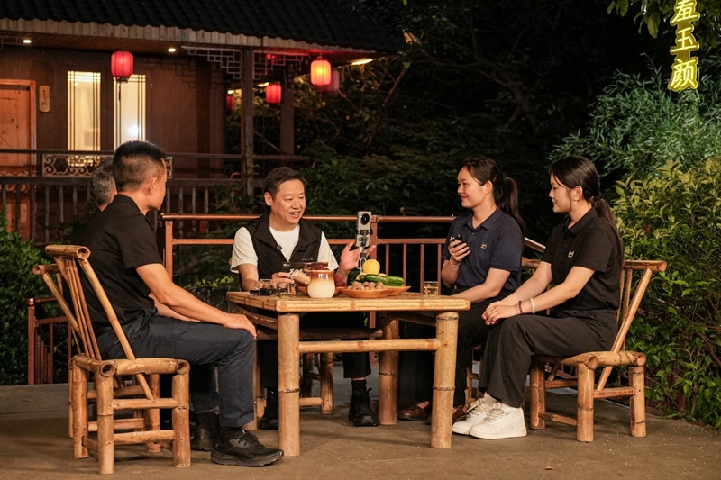 直播现场(1).jpg