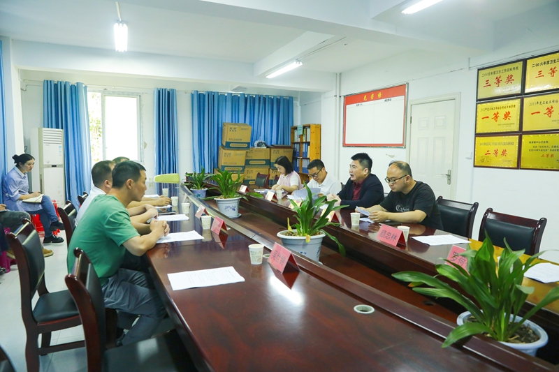 剑河县人民医院医疗专家到磻溪镇中心卫生院开展专项帮扶指导工作。 (22).jpg