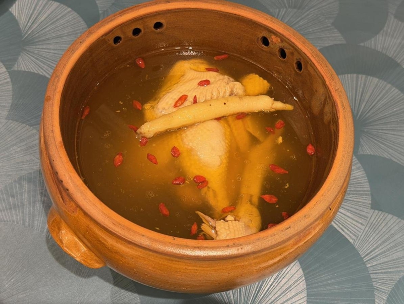 1、贵州十大名菜之一盗汗鸡。.jpg