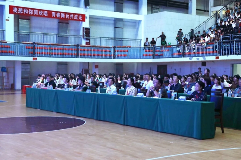 1.比赛现场 (2)