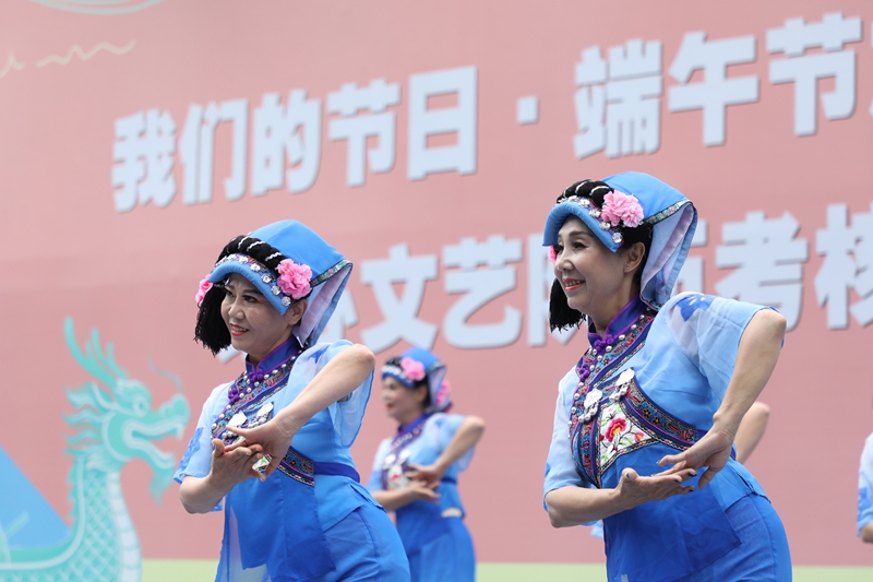 3、精彩表演。