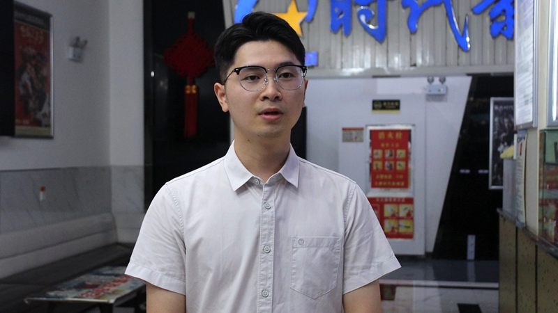 观众谈感受.jpg