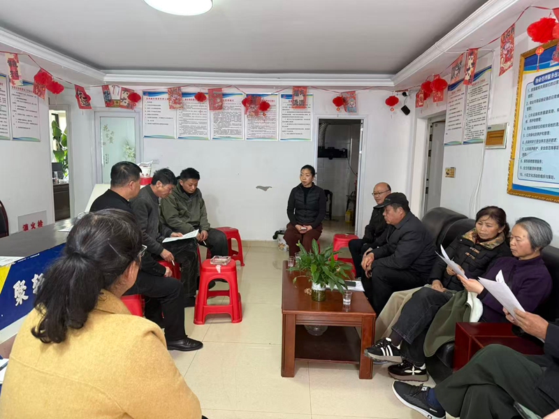 执法到基层！独山县“城管进社区”巧解社区治理难题。