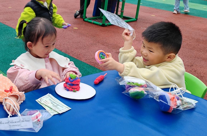 幼儿园日常活动。花溪幼儿园供图.jpg