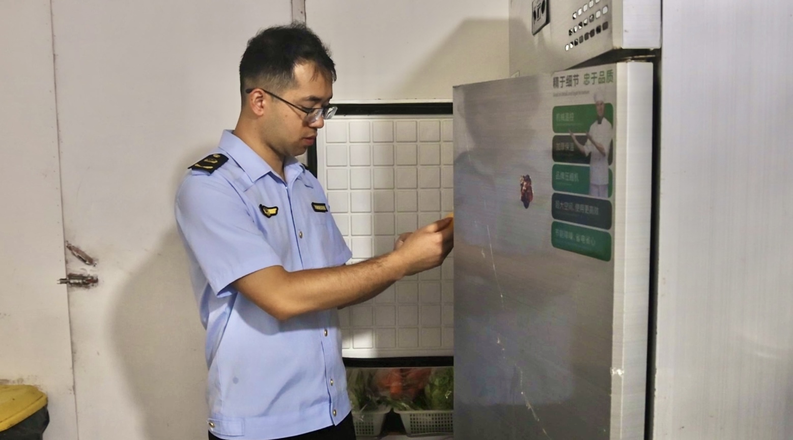 独山县市场监督管理局开展餐饮商家整改“回头看” 。
