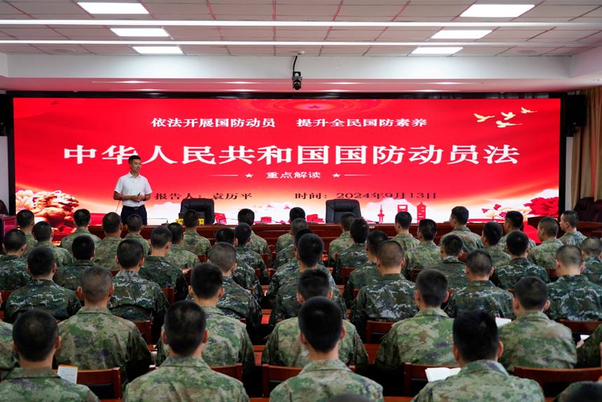 圖為觀山湖區國動委聯合辦組織基干民兵和國防動員專業隊伍開展專題培訓，不斷提升兩支隊伍的專業素養。張蕾攝