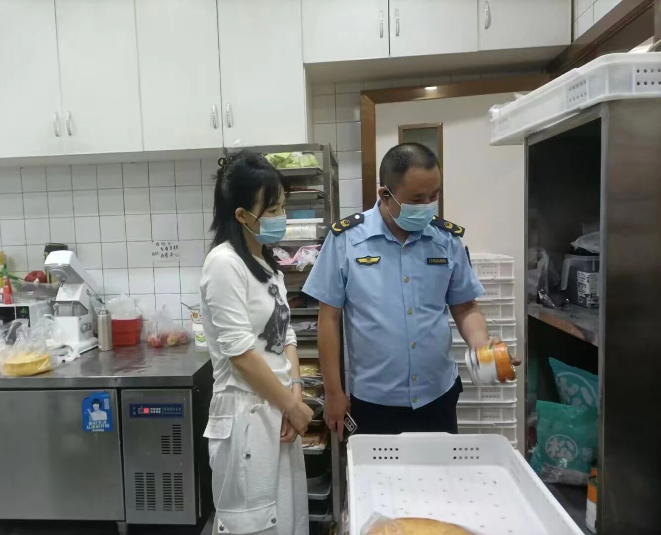 排查整治现场。