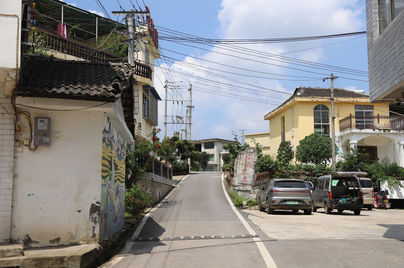 陽明洞街道幸福村。查姜維攝