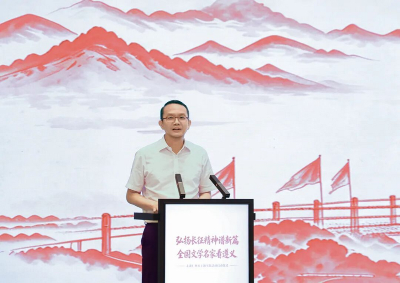 遵義市委常委、仁懷市委書記常文鬆致。