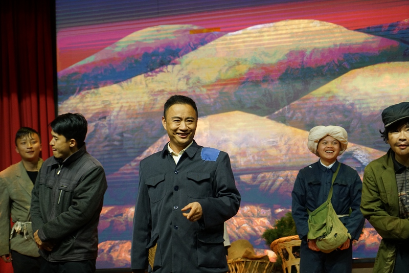 沉浸式演绎党课剧照。海雀现场教学基地服务中心供图