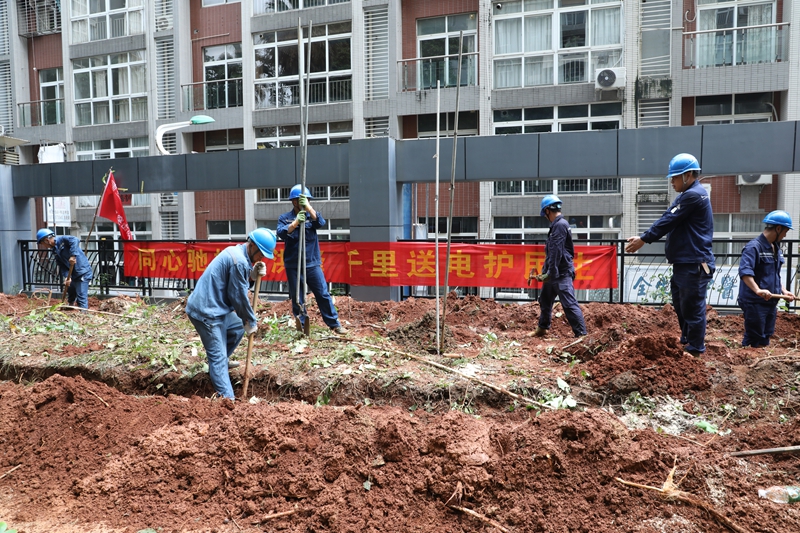1、抗澇搶修復電現場。.jpg