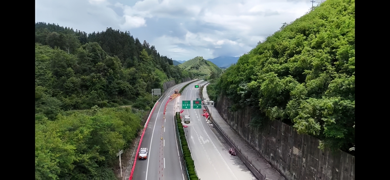 4、道路恢復半幅雙向通行。）.jpg