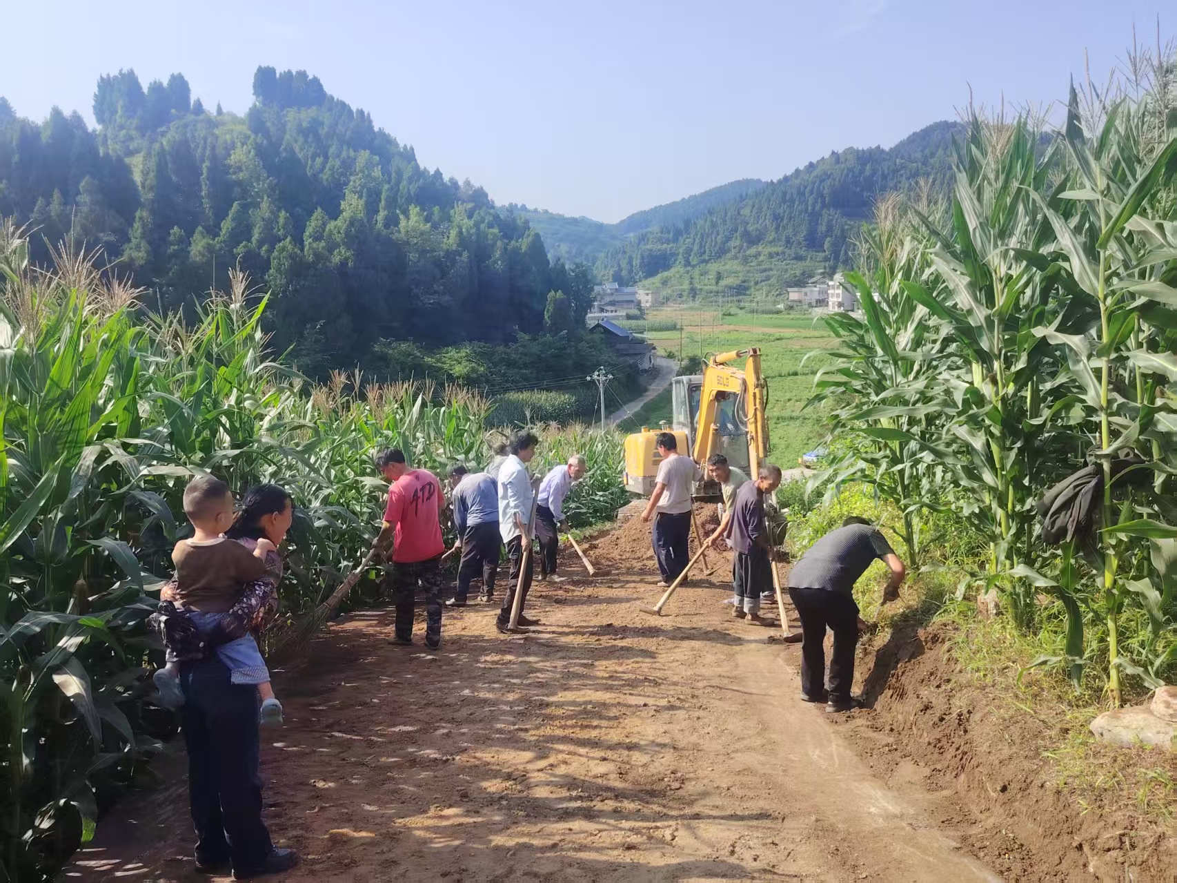 道路硬化施工现场。