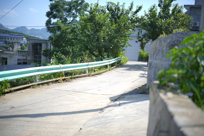 4、鲁班街道黄家田社区道路。