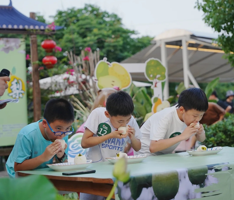 1 、夏令营活动 现场。.jpg