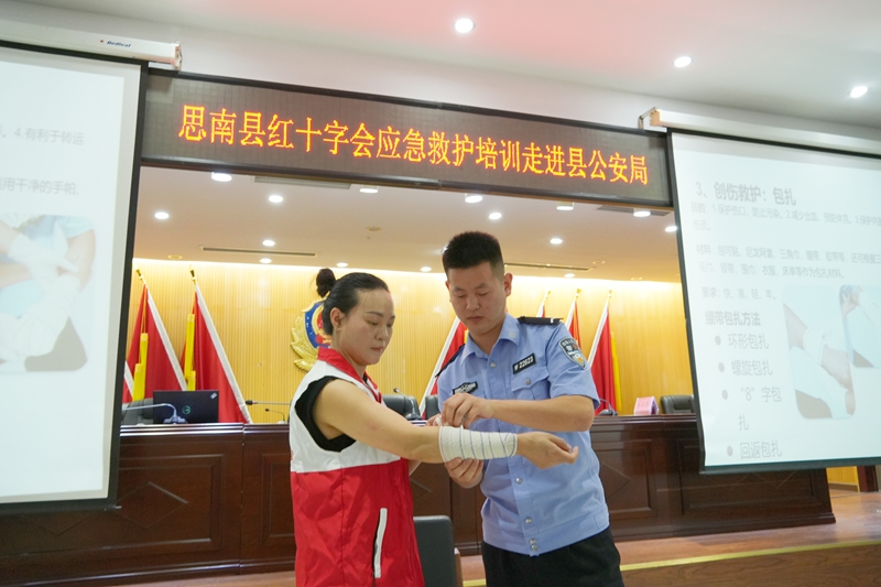 实操模拟1（杨亚旭 摄）.JPG