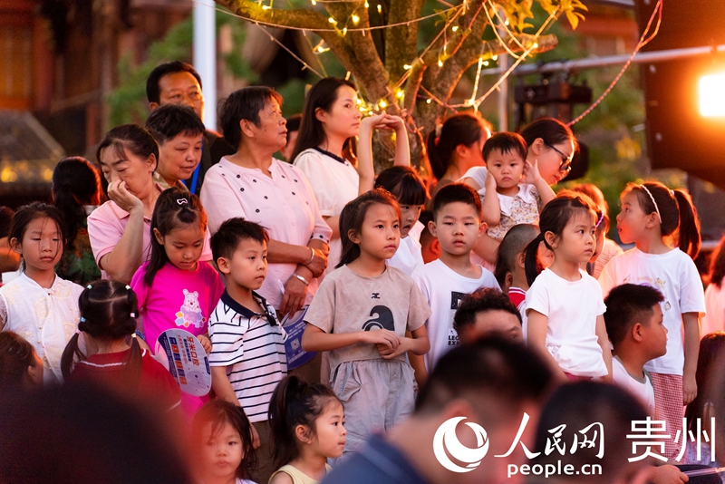 贵州·福泉第十二届阳戏文化活动开幕式现场。人民网记者 涂敏摄