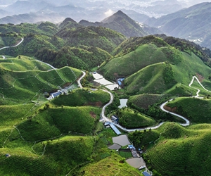 绿水青山映苗乡
