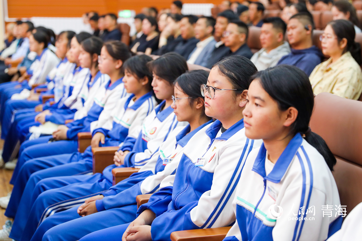 思政课现场。人民网记者 杨启红摄