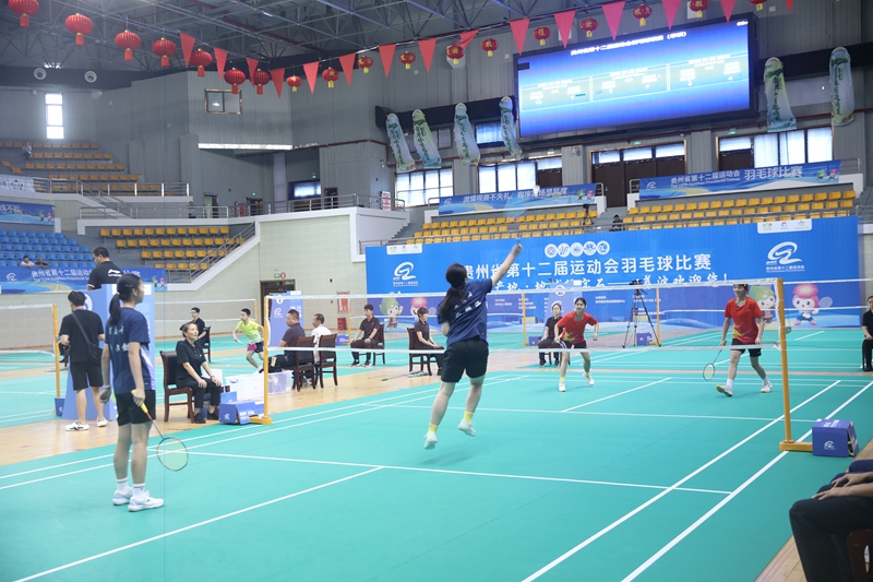 乙组女双决赛现场。