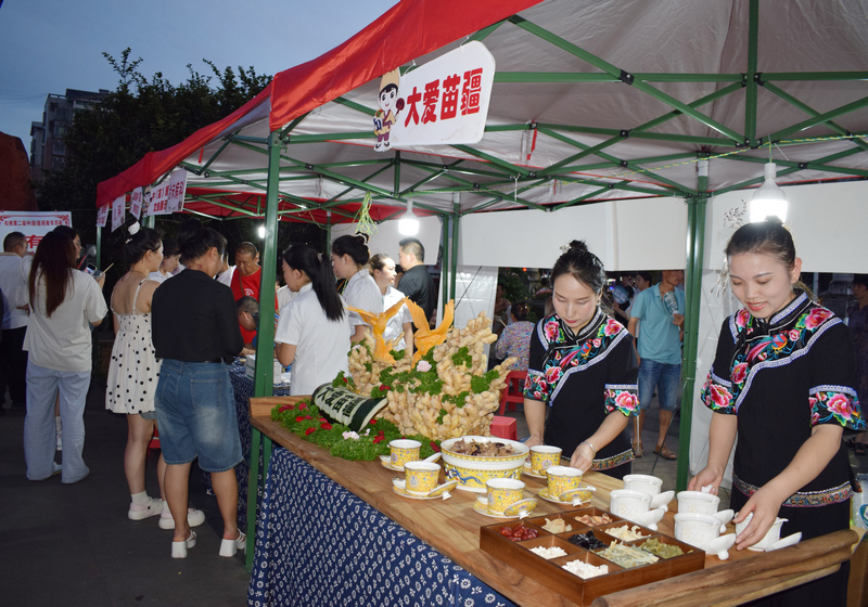 药膳飘香惠民生。
