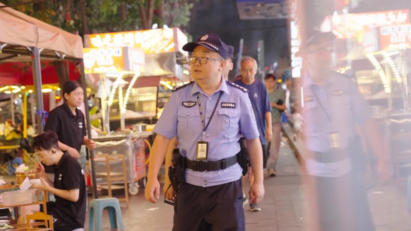 开展夜间集中清查行动 (1)