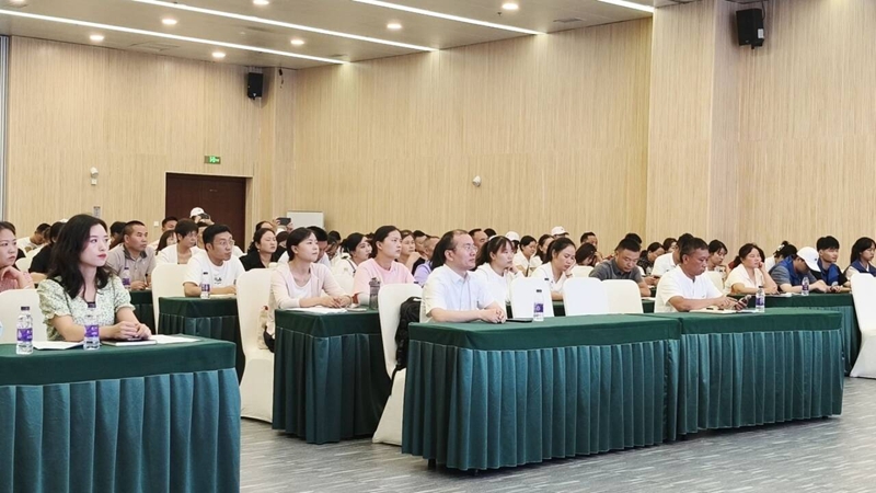 貴州商學院“鄉村財務治理”大地服務團“三下鄉”宣講走進貴安新區 (1)