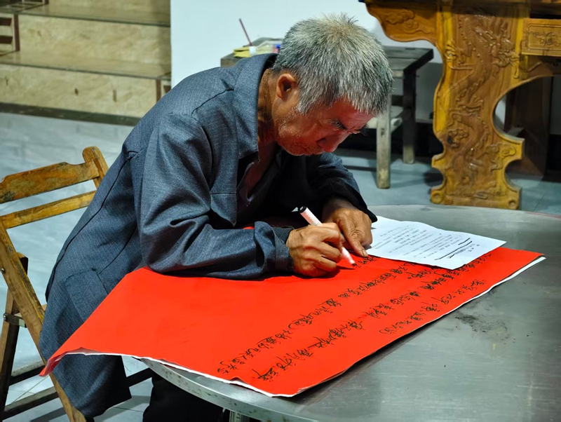 独山玉水镇温泉村：乡音唠出文明约 协商吹开幸福花 (4)