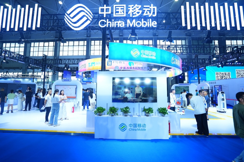 3 图为贵州移动智慧教育展区.jpg