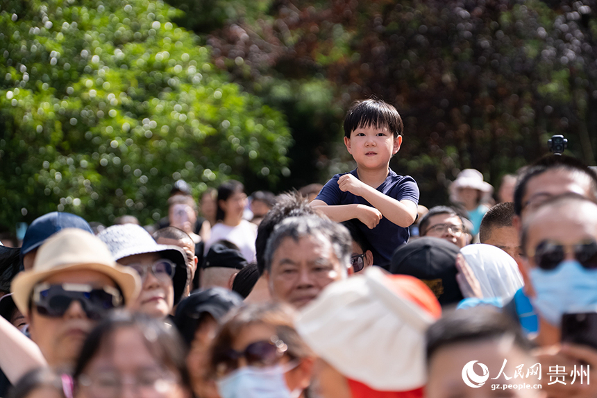黔灵好市·龚琳娜张英席贵阳邻里音乐会现场。人民网记者 涂敏摄