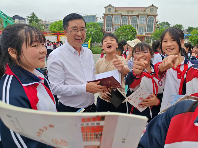 “方寸”间的政绩观。
