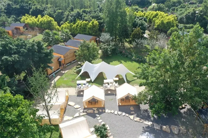 山水安顺解锁夏日松弛。