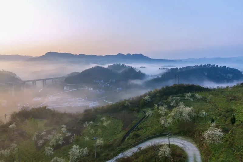 清晨的息烽.jpg