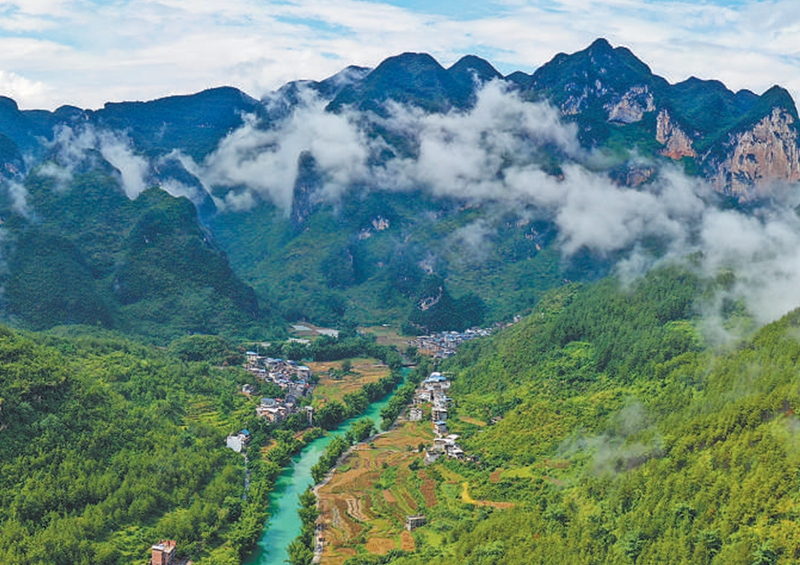 黔南州罗甸县大小井景区。