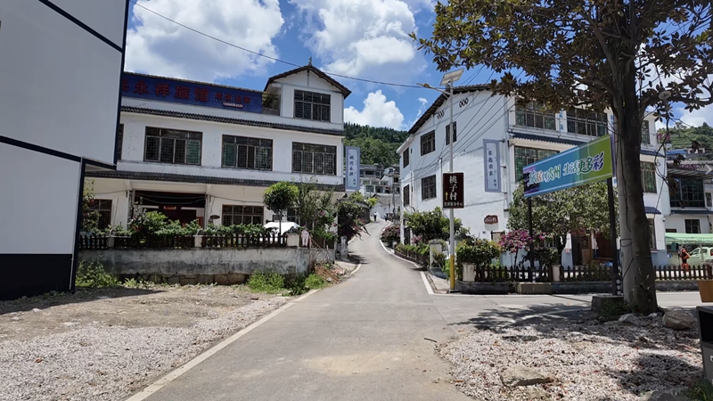 9、桃子村一隅。黃果樹旅游區供圖.jpg