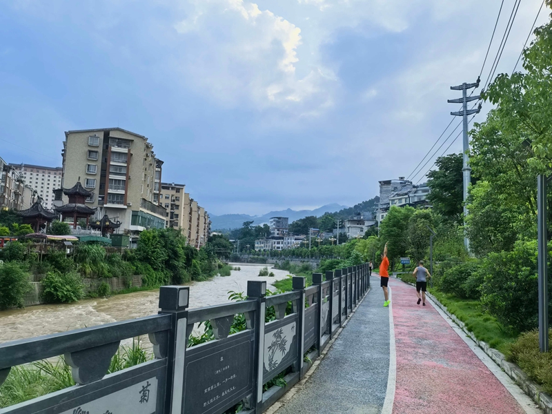 1、快乐吟唱。陈湘飚摄.jpg