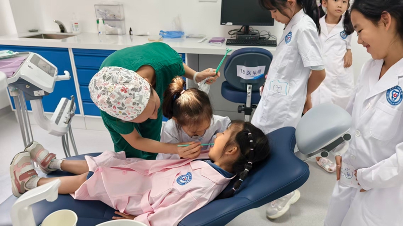 小小牙医体验现场
