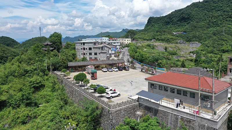 4、大家有序将车辆摆放。.jpg
