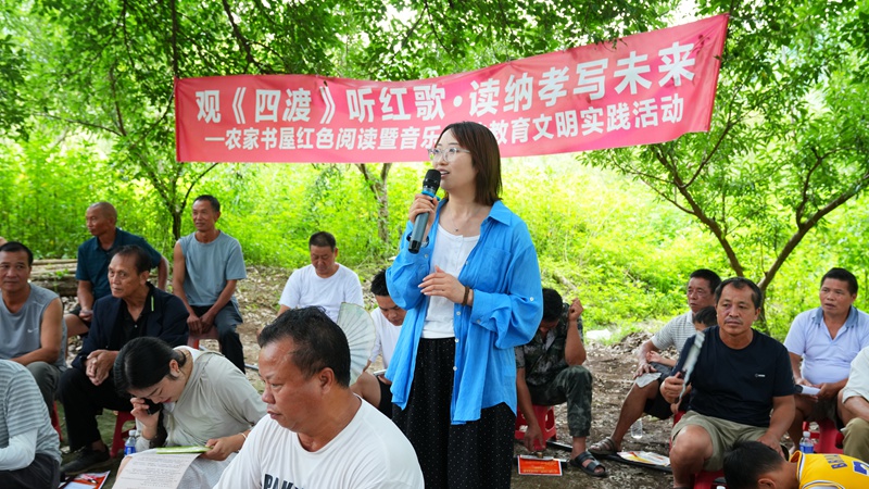 3 圖為現場參與者分享閱讀心得