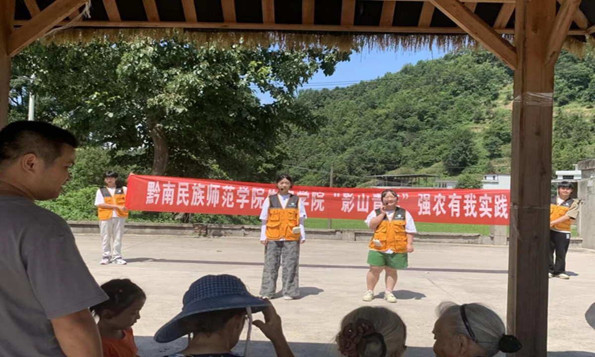 理論宣傳“二人講”活動。