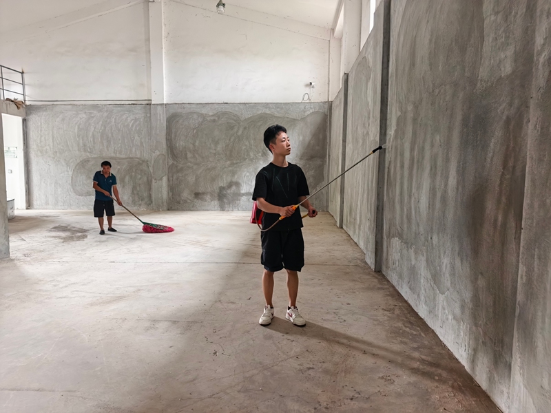 2、沙灘糧站清掃、消殺倉庫。